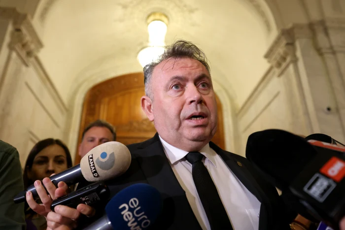 Nelu Tătaru este interzis în spitalele de stat