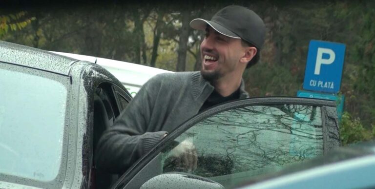 PAPARAZZI / Andrei Vlad în offside… cu parcarea! Portarul FCSB, în dificultate / VIDEO EXCLUSIV