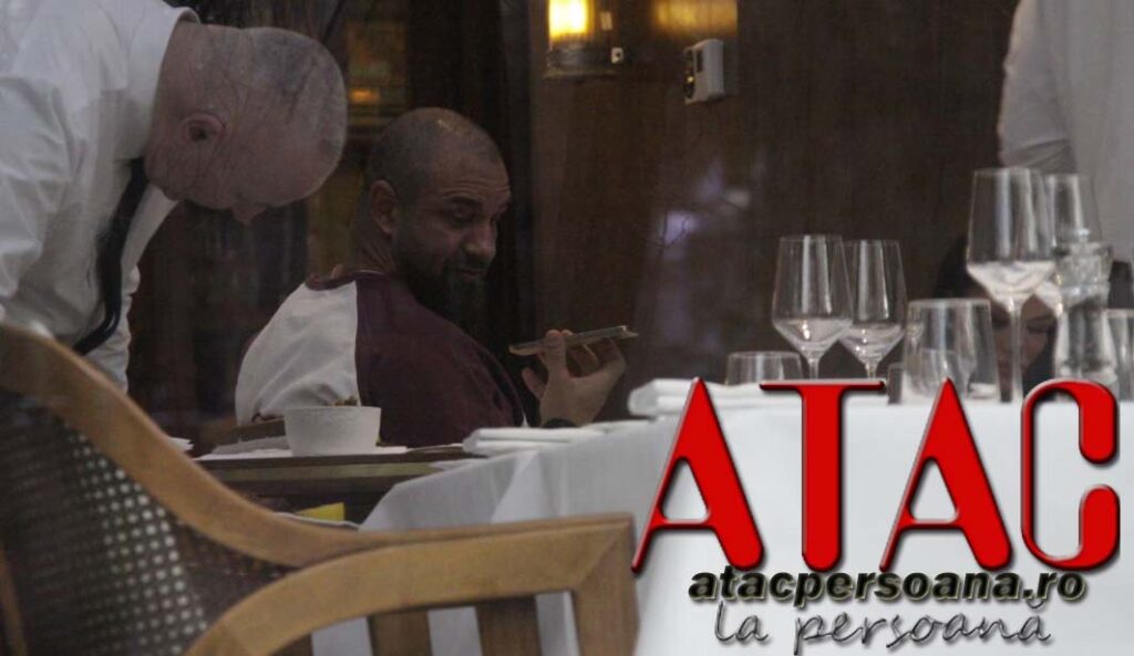 PAPARAZZI / Ocupat mai ești! Alex Bodi nu se poate abține! Prietenii sunt doar de decor