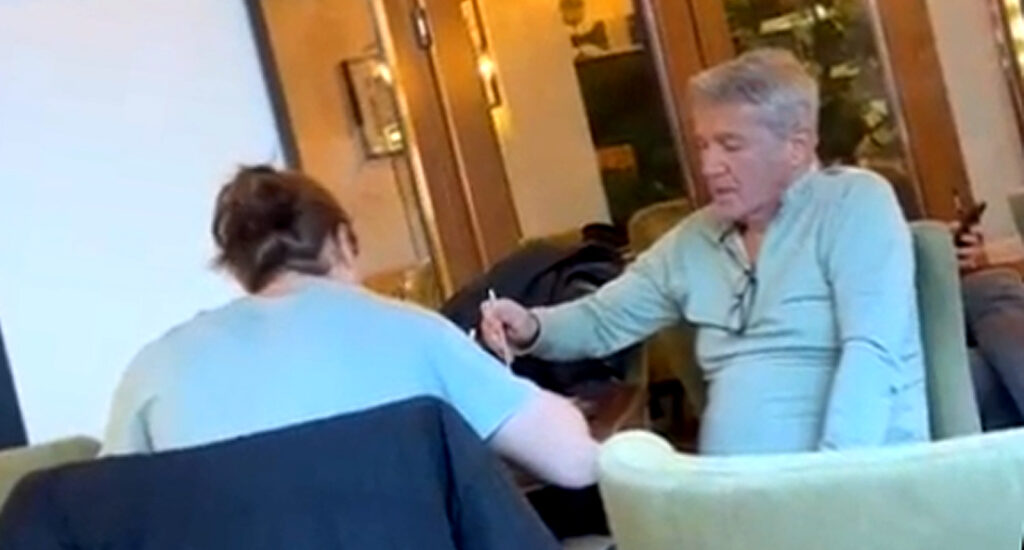 PAPARAZZI / Dan Bittman, lecții despre femei și relații! Profesor pentru fiul său / VIDEO