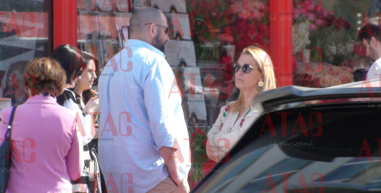 PAPARAZZI / Andreea Esca, petrecere în plină stradă! Flori, cafele și reviste / VIDEO EXCLUSIV