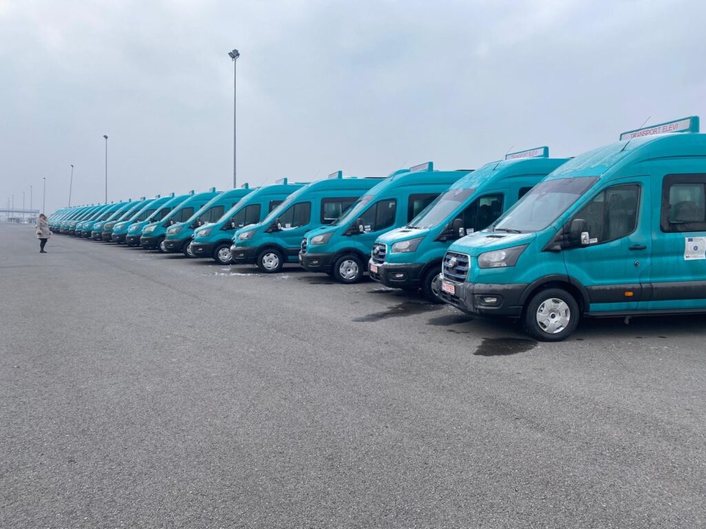 Microbuze electrice românești, cu autonomie record de 500 km
