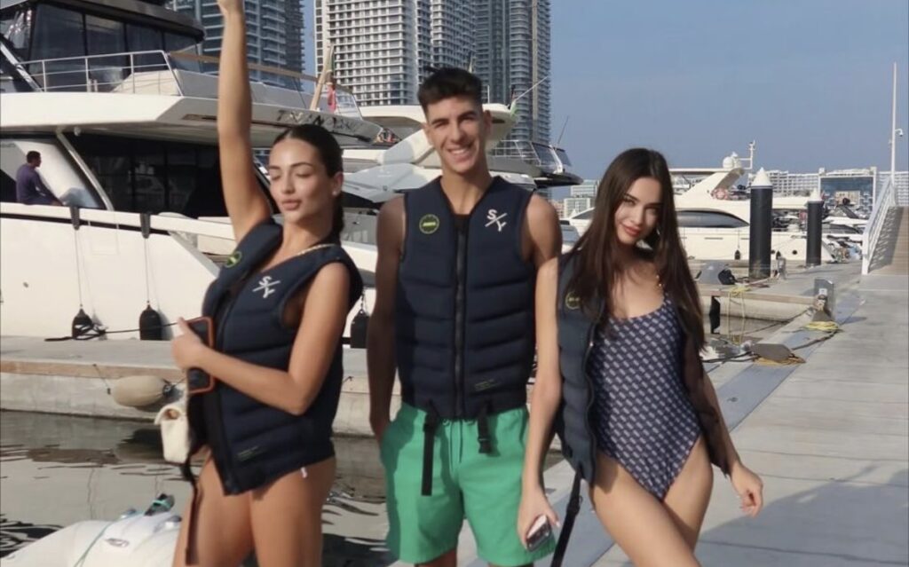 Exclusiv / Abush plătește, Guna servește, Bostănică primește!