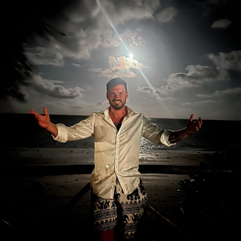 Mama: cancer, tatăl: insuficiență cardiacă. Povestea neștiută până acum a celui mai râvnit bărbat din România