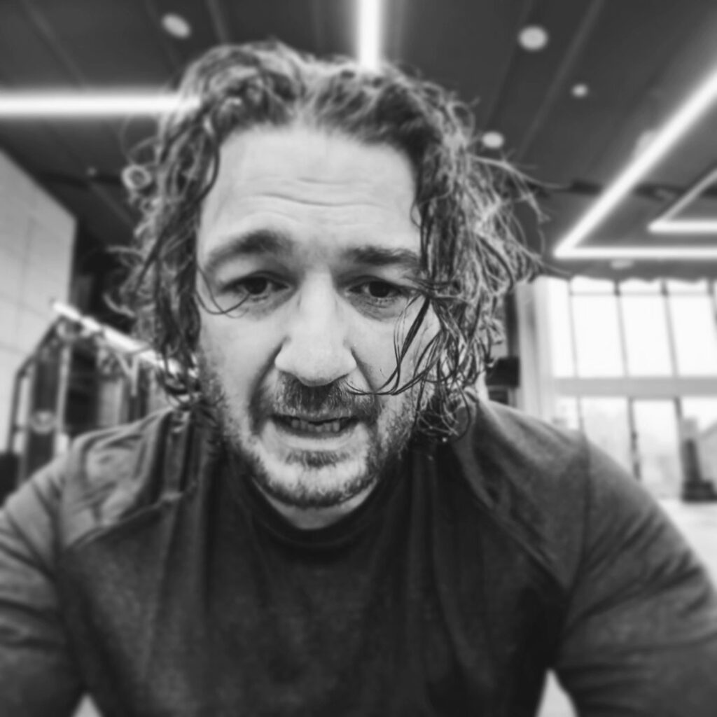 Farfuria și cuțitul jos! Cum a topit Florin Dumitrescu 10 kilograme într-un timp record: ”Două pahare de vin…”