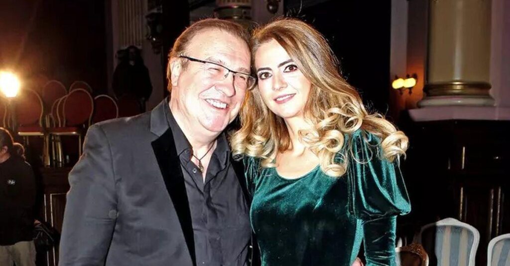 Cine este bărbatul care ar fi coordonat din umbră saloanele de masaj. Numele lui apare în centrul anchetei care o vizează și pe Alina Cotabiță