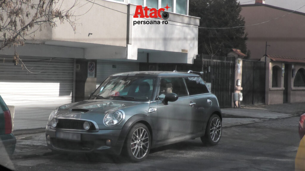 PAPARAZZI / Unde a ajuns „Prințul” la 9 ani după ce s-a retras din fotbal! Adrian Cristea, la volanul unei mașini de 3.000€. VIDEO EXCLUSIV