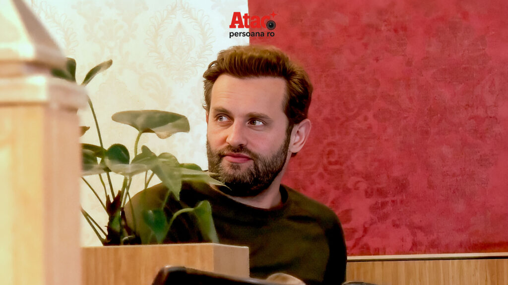 PAPARAZZI / E prins în nostalgia Asia Express! Sorin Brotnei le are cu… bețele! S-a înroșit la față! VIDEO EXCLUSIV