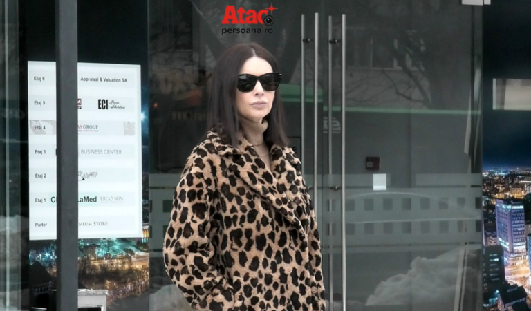  PAPARAZZI / ”Felina” Andreea Berecleanu vrea confort suprem chiar și în drum spre muncă! Avem dovada! VIDEO EXCUSIV