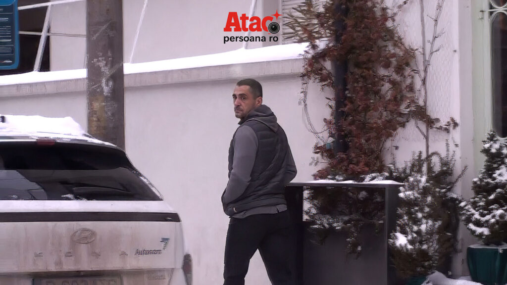 PAPARAZZI / A rămas pe clima din Thailanda! Ce face Vladimir Drăghia în realitate, cât la televizor pare că încă e la Desafio. VIDEO EXCLUSIV