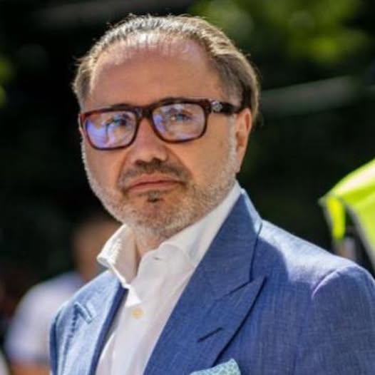 Cristian Rizea, ”sfințit” la Monte Carlo cu un lichid pestilențial. Cine l-a pus pe fugă, abandonându-și și soția VIDEO