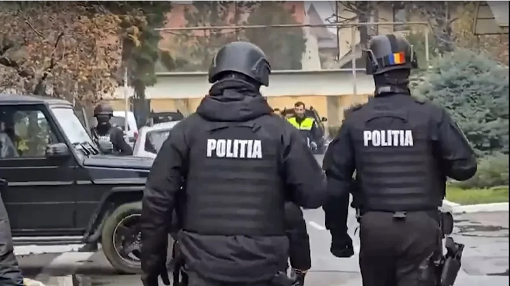 Percheziții în Prahova privind deșeurile periculoase, colectate și din Ilfov. Două firme, suspectate că au deversat deșeuri în albia unui râu