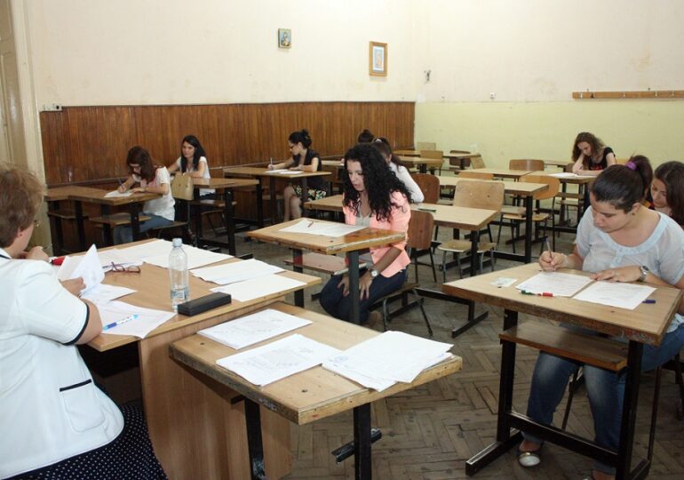 Simulare Bacalaureat 2026. Astăzi, prima probă în 95,59% dintre licee