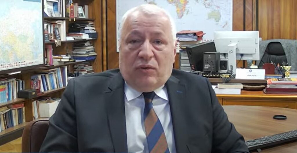 VIDEO | Fostul consilier prezidențial Iulian Fota, scandal de mahala cu Poliția Română
