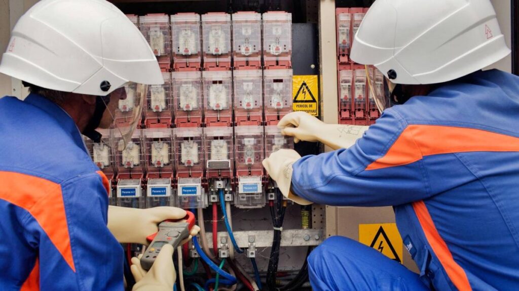 Rețele Electrice Muntenia întrerupe curentul electric în Ilfov. Care sunt zonele afectate